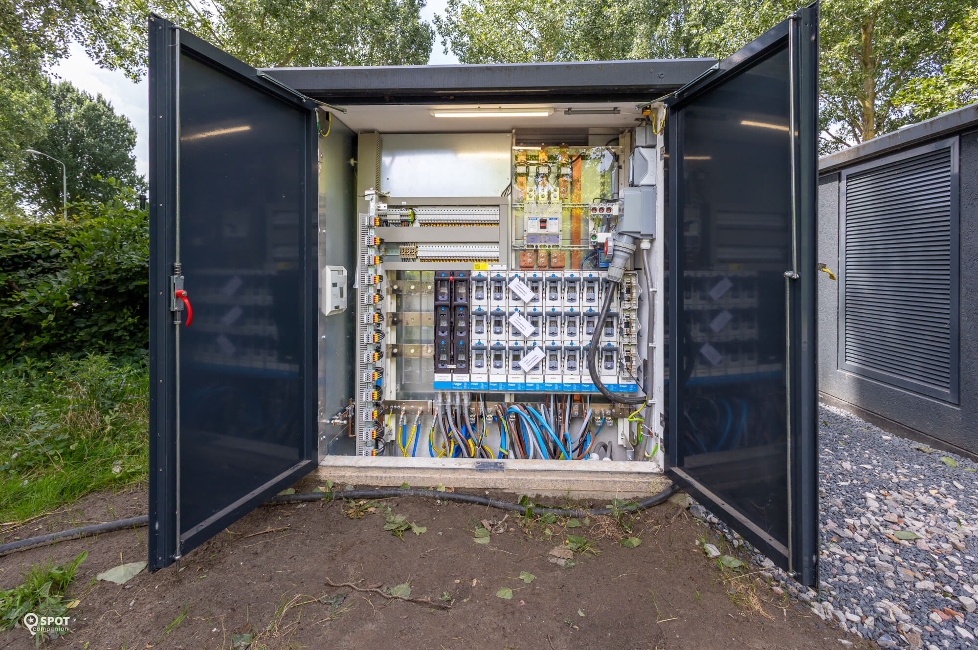 totaalinstallateur voor nieuw en duurzaam schoolgebouw [4]